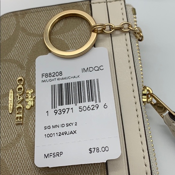 Mini Skinny Id Case In Signature Canvas - Picture 14 of 16